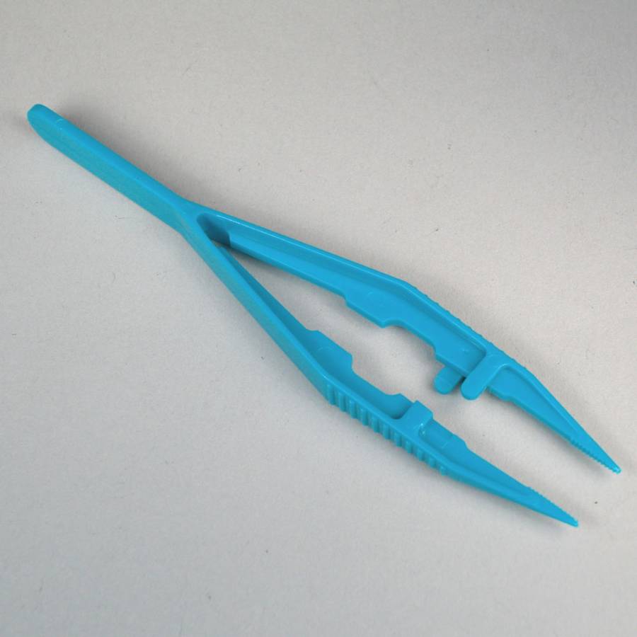 50 - Disposable Plastic Tweezers